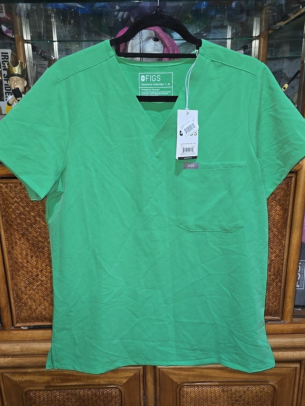 FIGS CATARINA POCKET SCRUB TOP